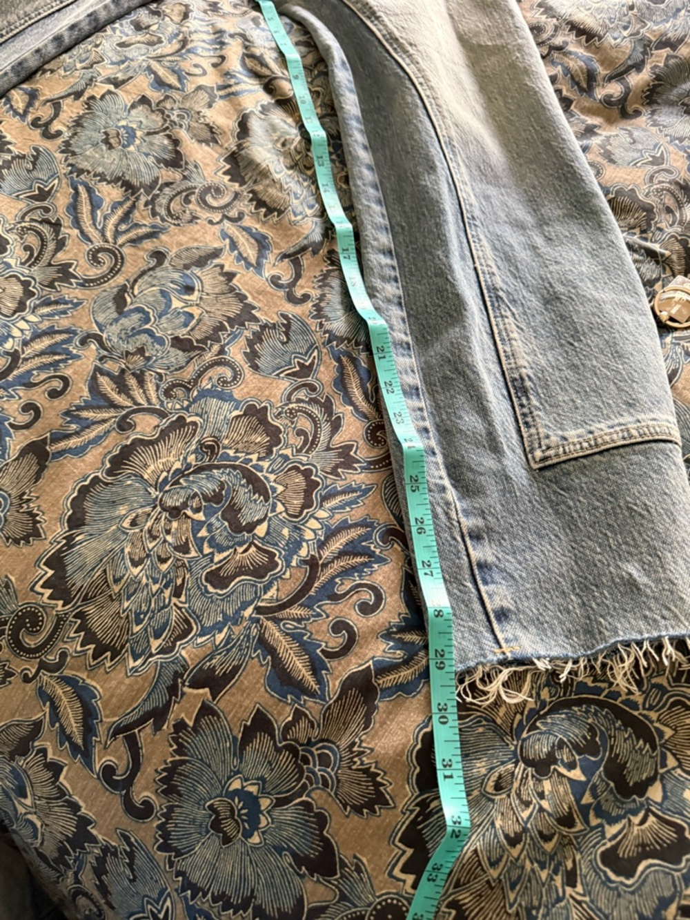 Free People NWT We the Free Risk Taker Faded Raw Hem Seamed Straight Leg Jeans - Picture 9 of 9